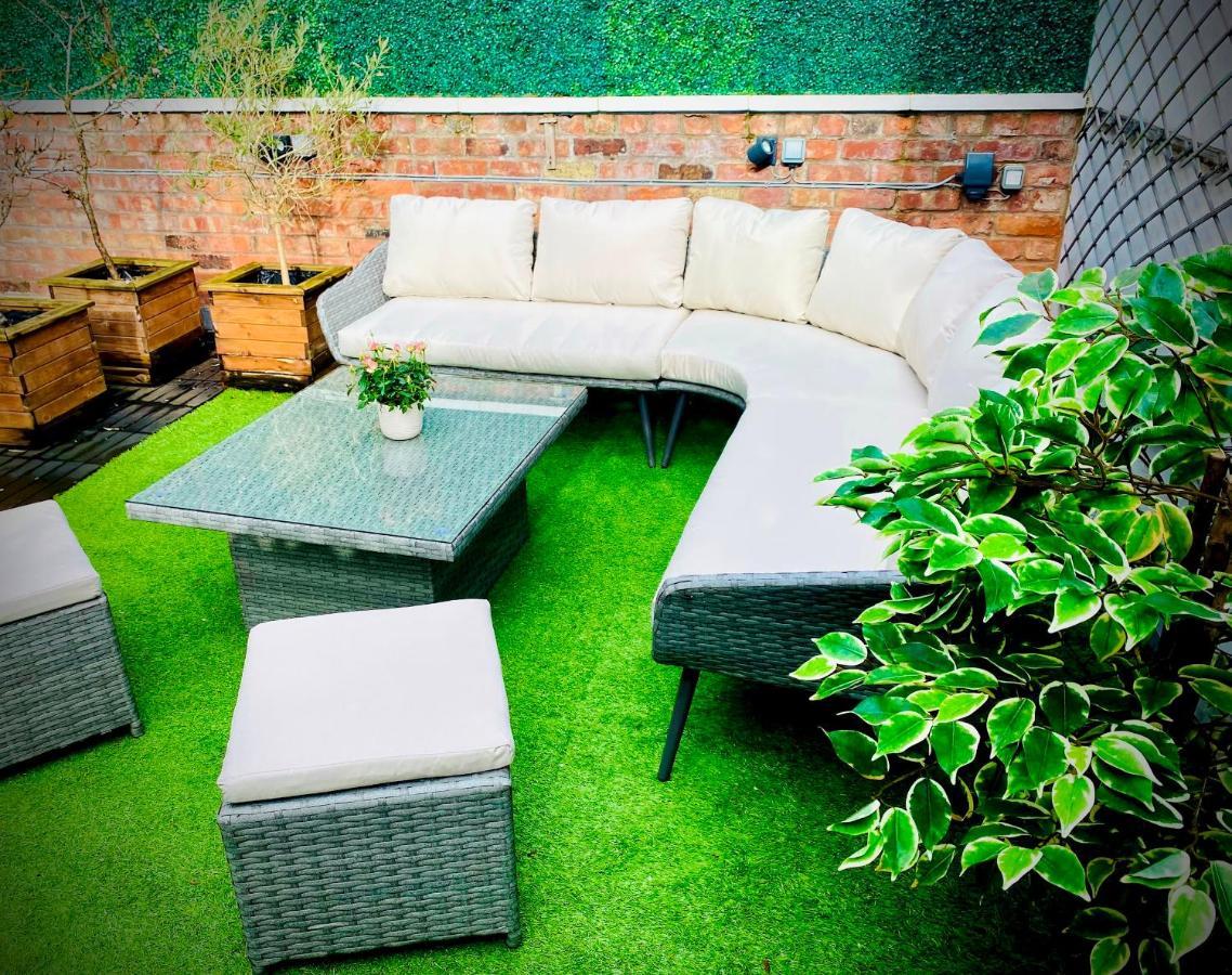 Pass The Keys Superbly Located Handsome Georgian Townhouse Shrewsbury Dış mekan fotoğraf
