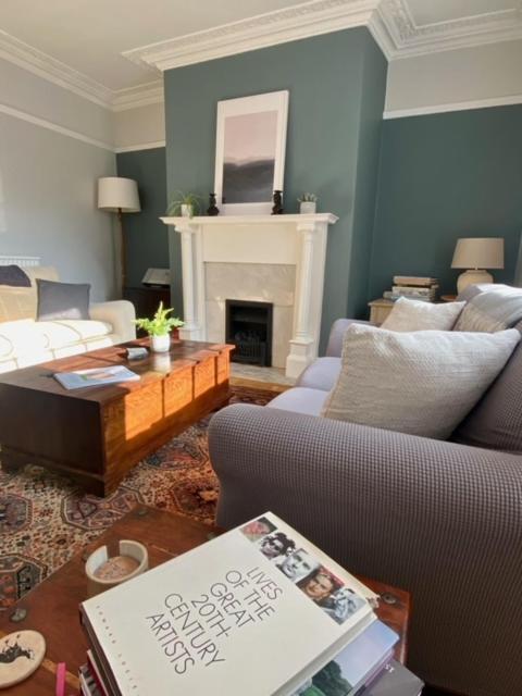 Pass The Keys Superbly Located Handsome Georgian Townhouse Shrewsbury Dış mekan fotoğraf