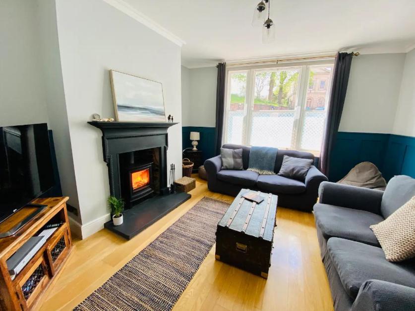 Pass The Keys Superbly Located Handsome Georgian Townhouse Shrewsbury Dış mekan fotoğraf